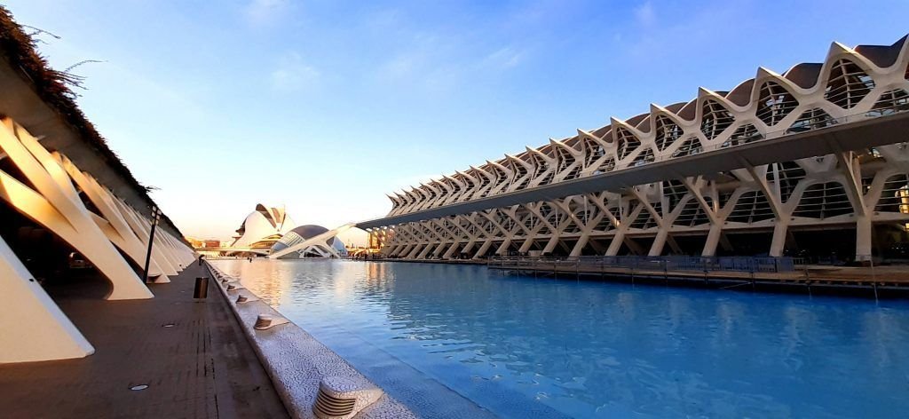 citta-delle-scienze-acqua-guida italiana valencia